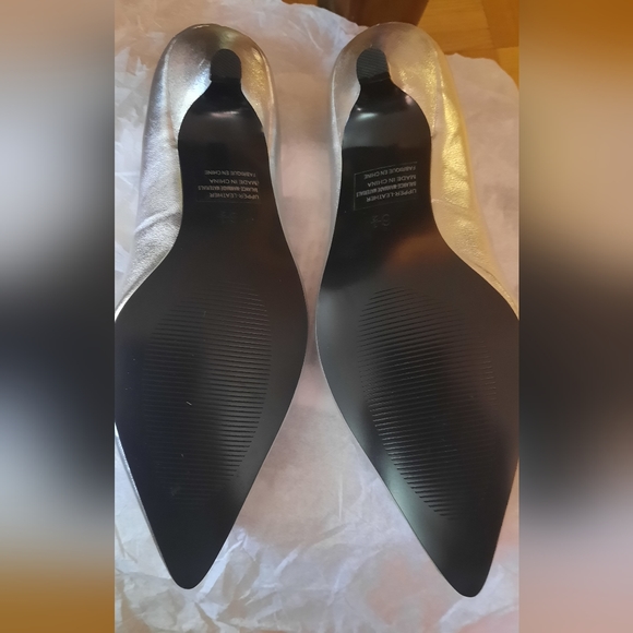 Roberto Vianni Silver Kitten Heels | Size 6.5 | Brand New No Box - Picture 6 of 6